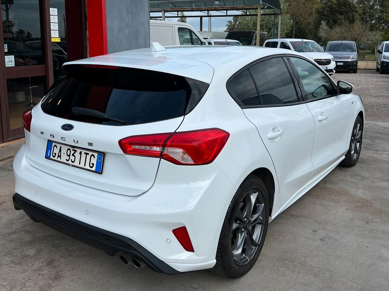 Ford Focus 1.0 EcoBoost ST-LINE