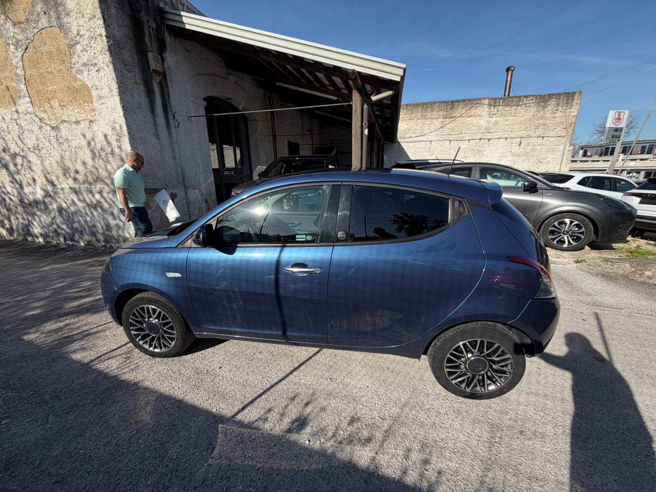 Lancia Ypsilon 1.0 FireFly 5 porte S&S Hybrid Ecochic Silver