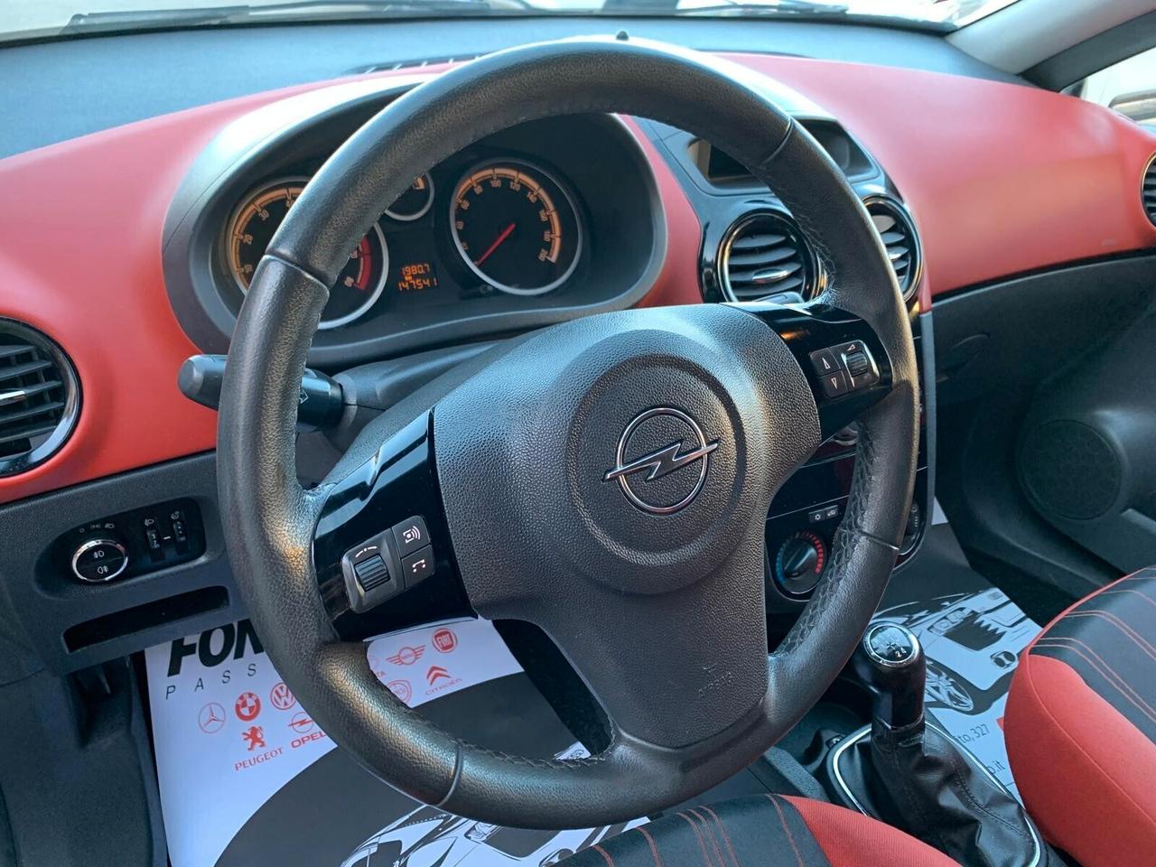 Opel Corsa 1.2 3 porte Sport