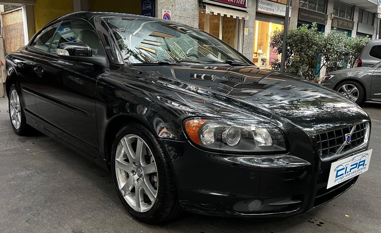 Volvo V70 2.4 D5 Momentum