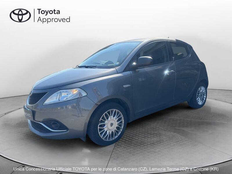 Lancia Ypsilon Ypsilon 1.2 69 CV 5 porte Silver