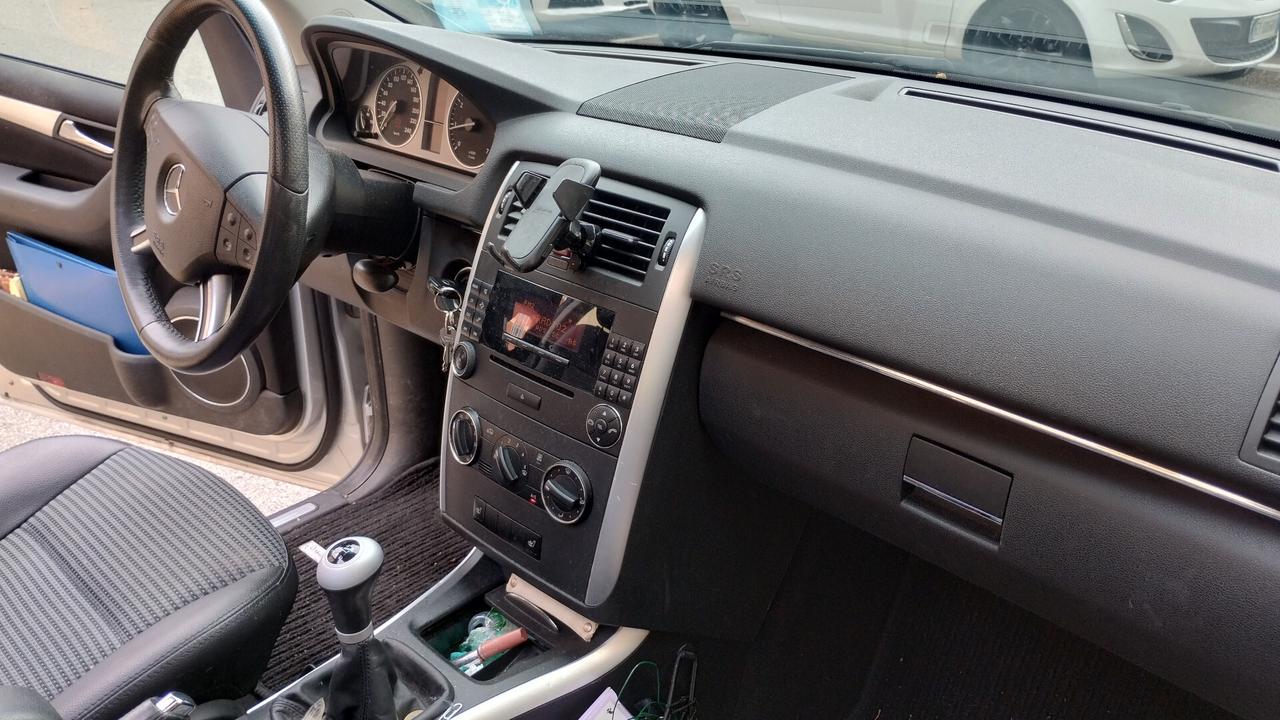 Mercedes-benz B 150 B 150 - NEOPATENTATI