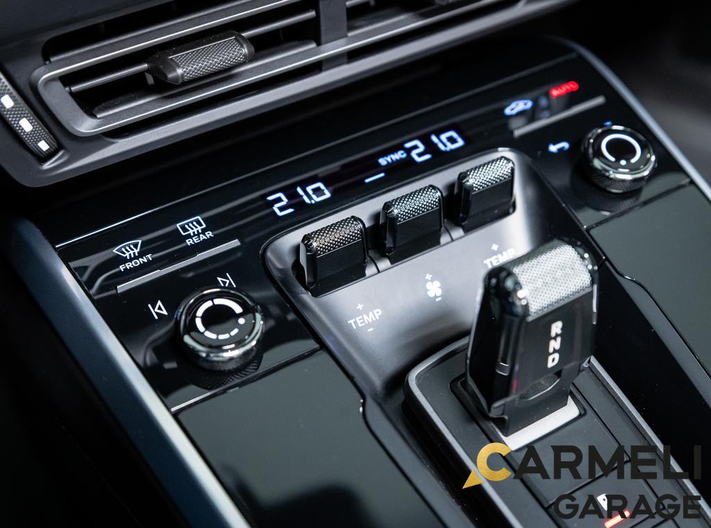 Porsche 992 911 TURBO S CABRIO