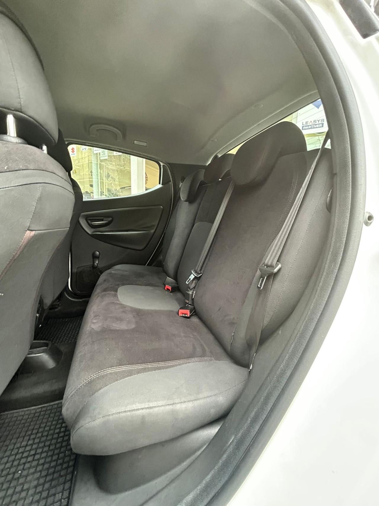 Lancia Ypsilon 1.3 MJT 16V 95 CV 5 porte S&S Elefantino