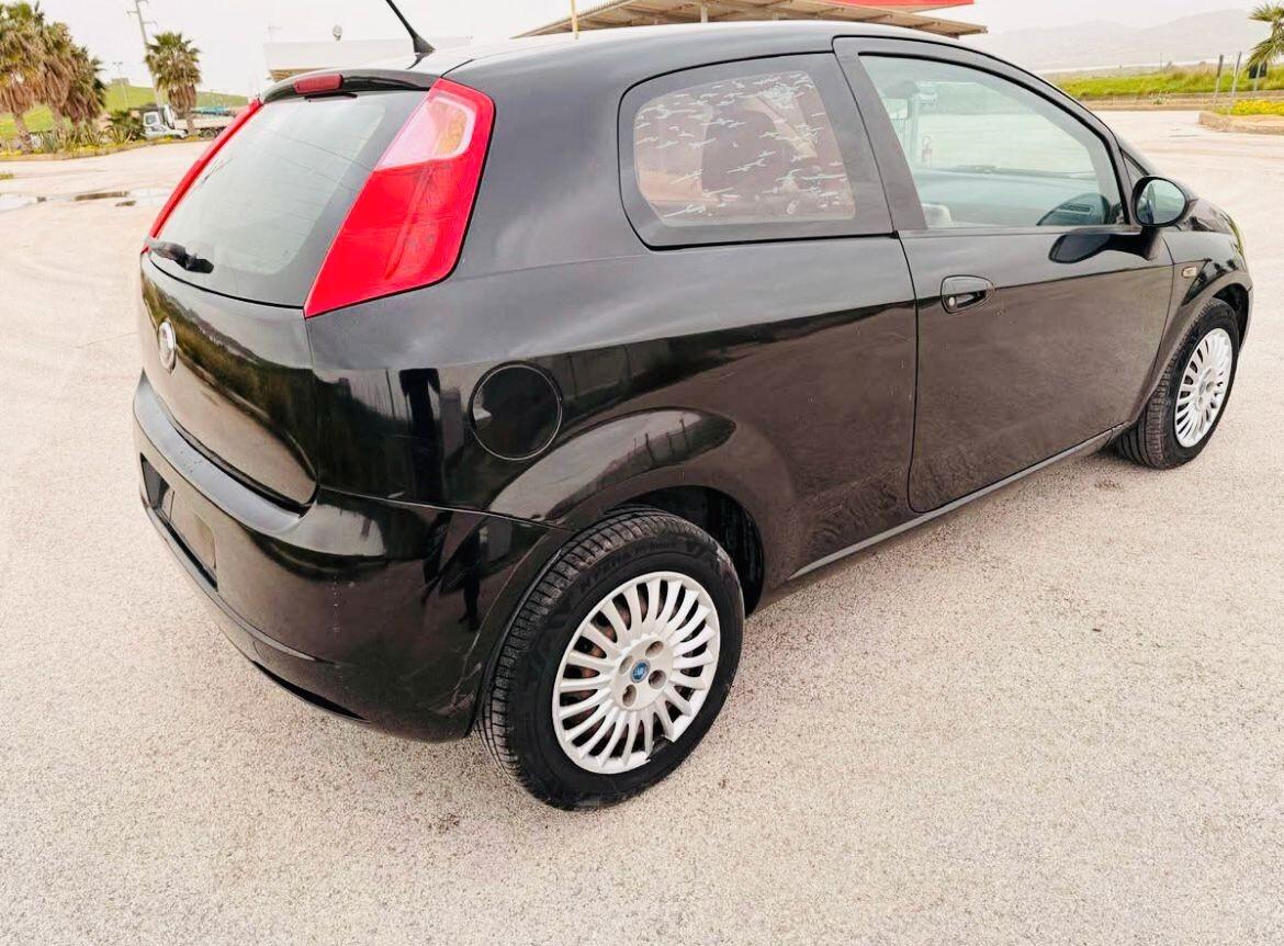 Fiat Grande Punto 1.3 MJT 75 CV 3 porte Active