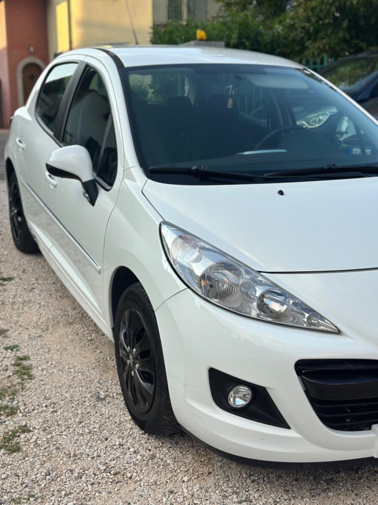 Peugeot 207 1.4 8V 75CV 5p. ECO GPL NEOPAT KMCERT GARANZ