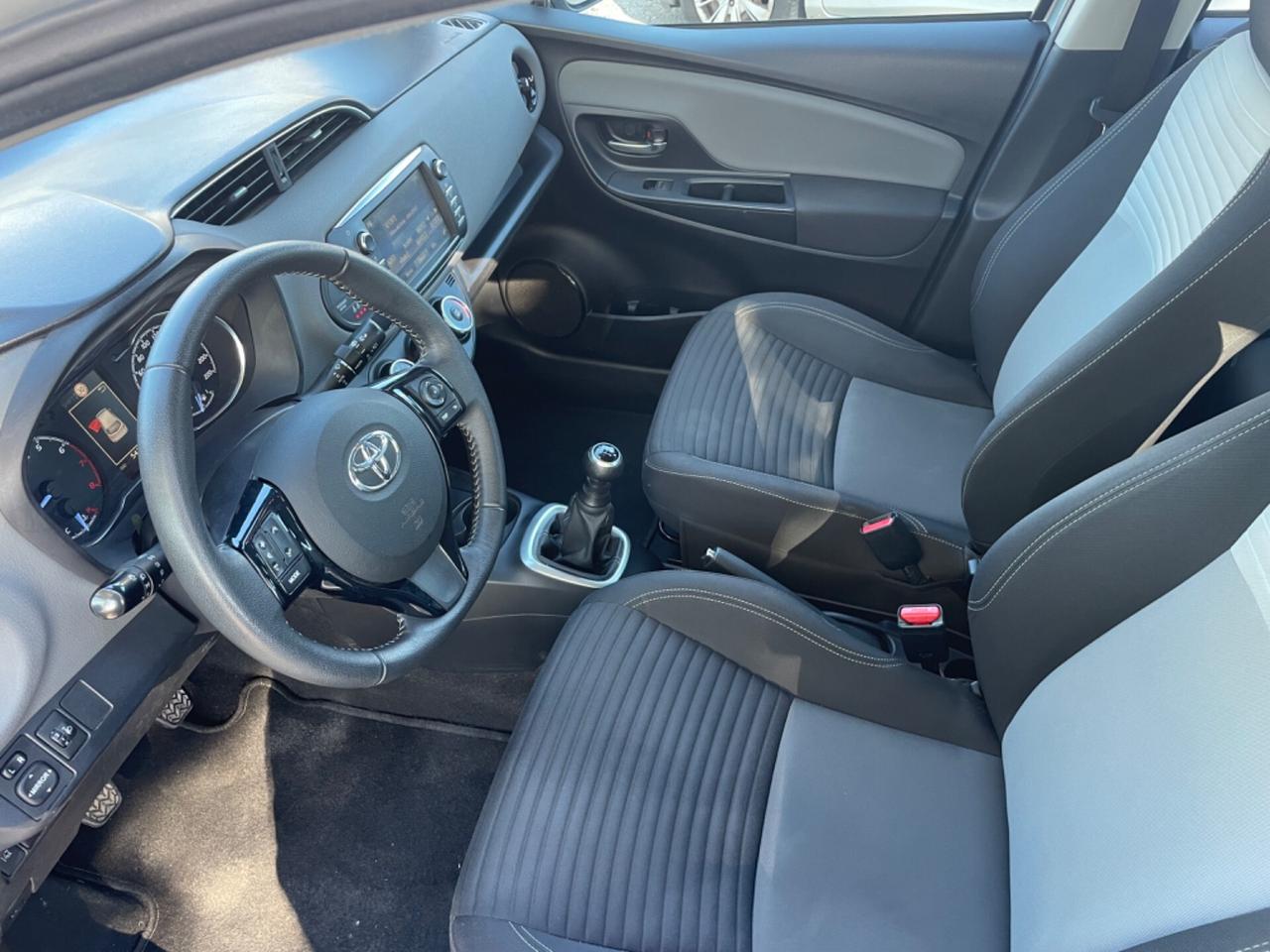 Toyota Yaris 1.0 5 porte POCHISSIMI KM.!!!