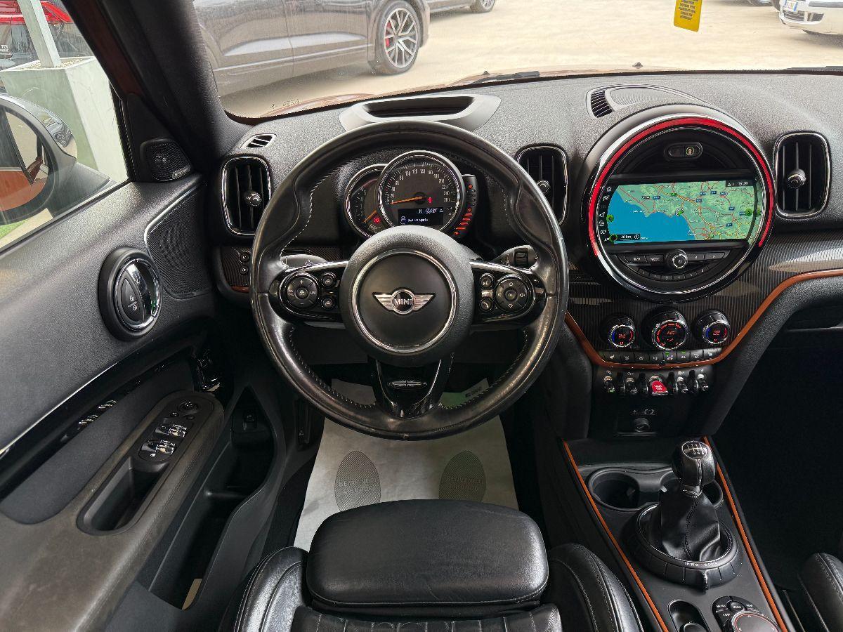 MINI - Countryman Mini 2.0 Cooper D Hype