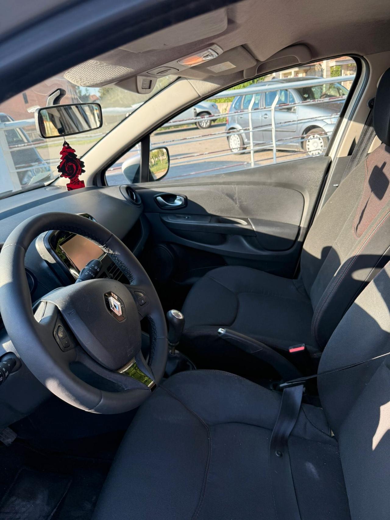 Renault Clio 1.2 75CV GPL 5 porte ( per neopatentati)