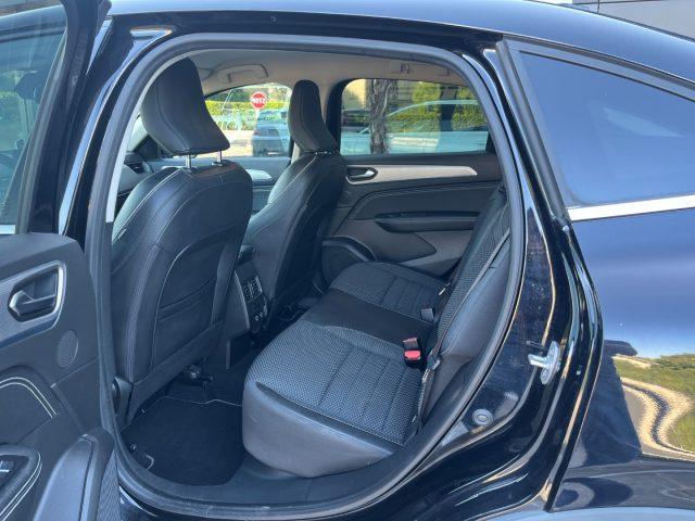 RENAULT Arkana Full Hybrid E-Tech 145cv Intens