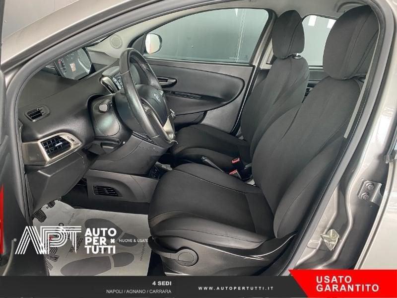 Lancia Ypsilon Ypsilon 1.0 hybrid Silver s&s 70cv