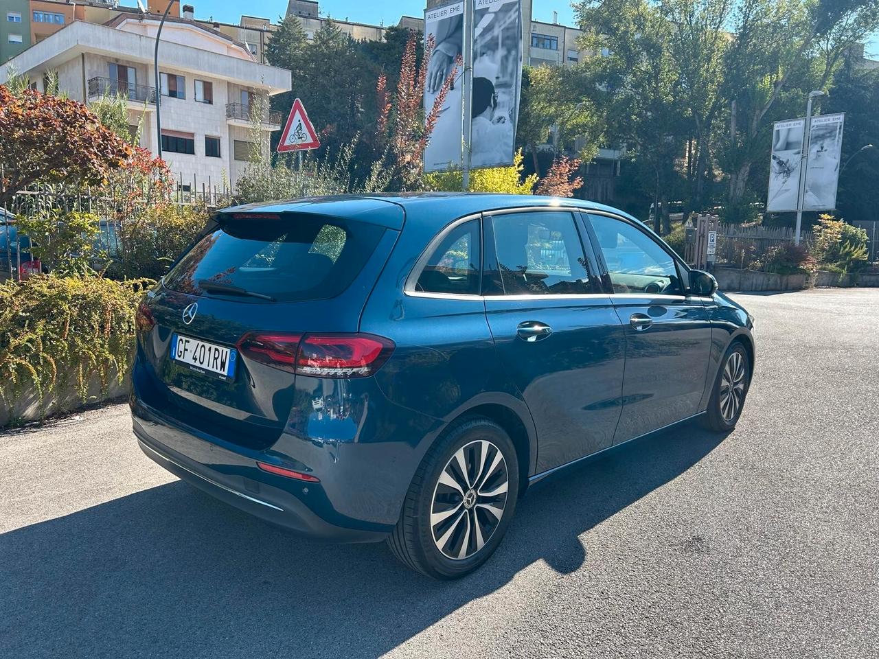 MERCEDES-BENZ B 180 d AUTOMATIC BUSINESS EXTRA