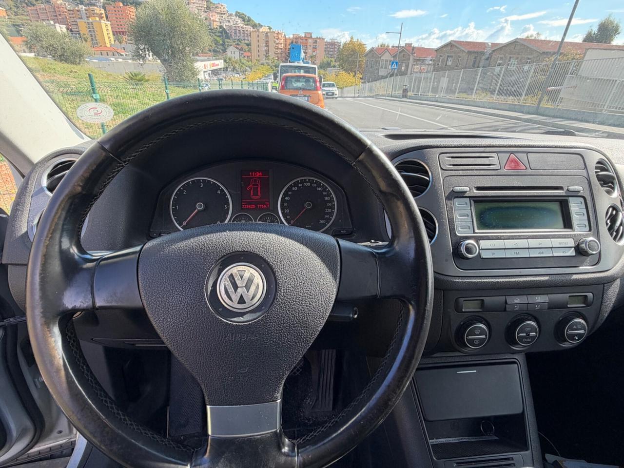 Volkswagen Tiguan 2.0 16V TDI DPF Sport & Style (18°)