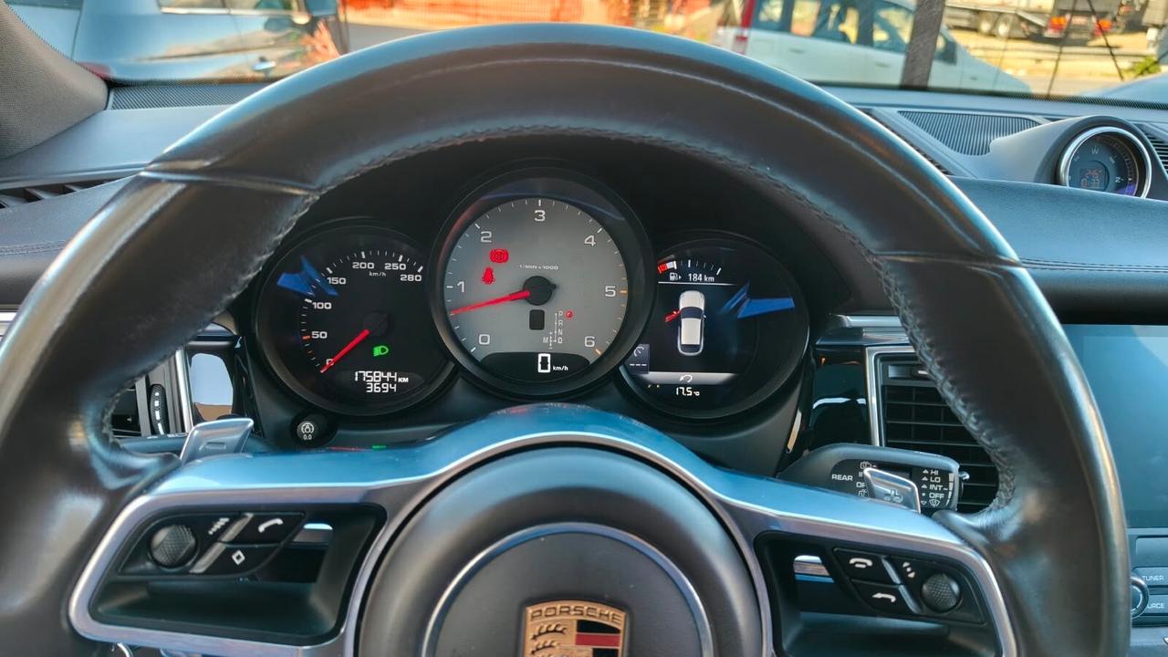 Porsche Macan 3.0 Diesel 250 CV Full Optional