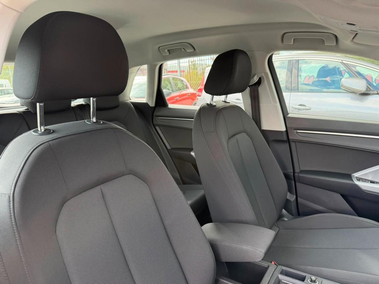 Audi Q3 35 ( 2.0 Tdi ) 150CV -LED-NAVI-CARPLAY