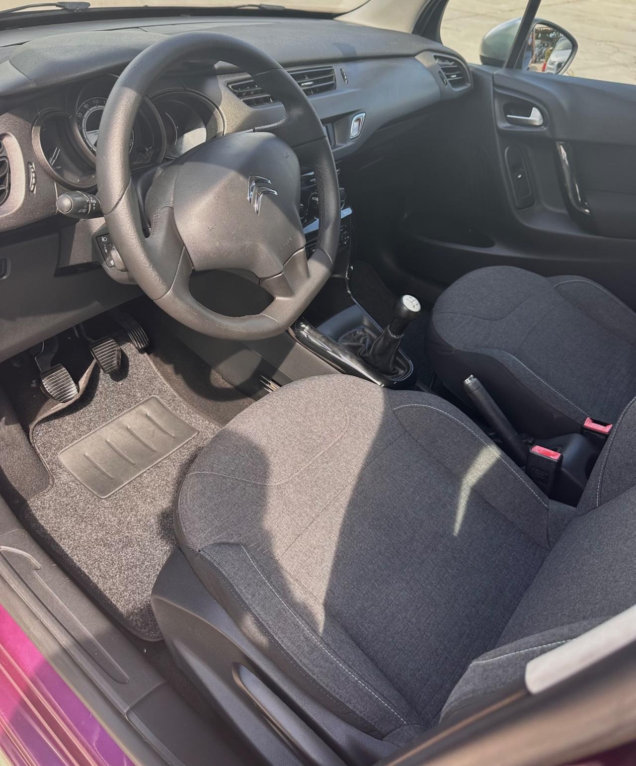 Citroen C3 1.4 HDi 70 cv E5 Seduction 5p 2015