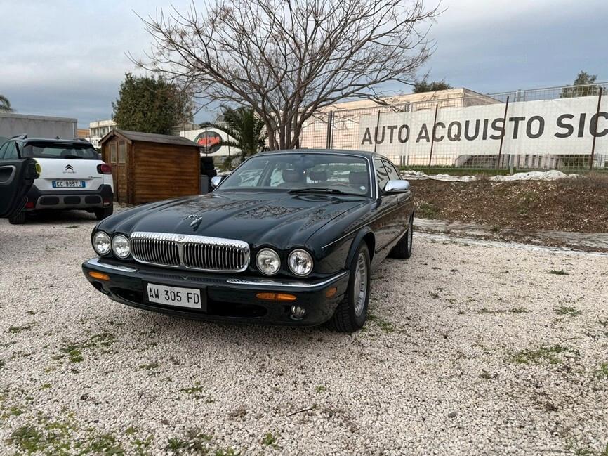 Jaguar XJ Daimler 4.0 cat Super Charged