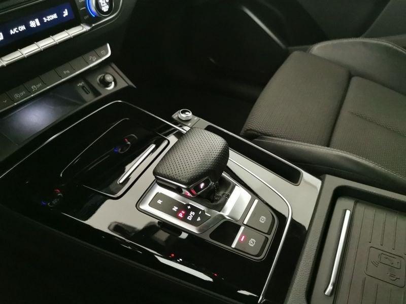Audi Q5 Sportback 40 2.0 tdi mhev 12V Identity Black quattro s-tronic