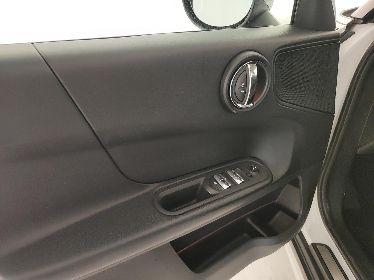 MINI Mini Countryman 1.5 One D Hype auto 7m