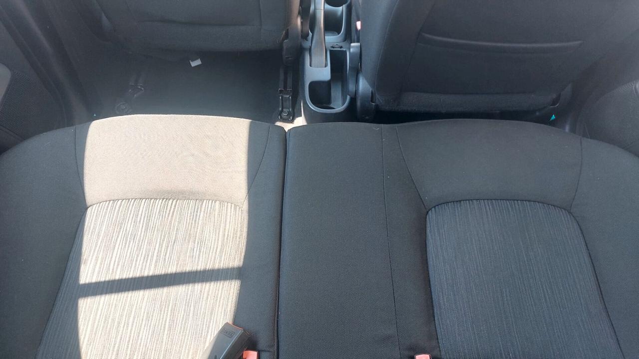 Hyundai i10 1.1 12V Automatico