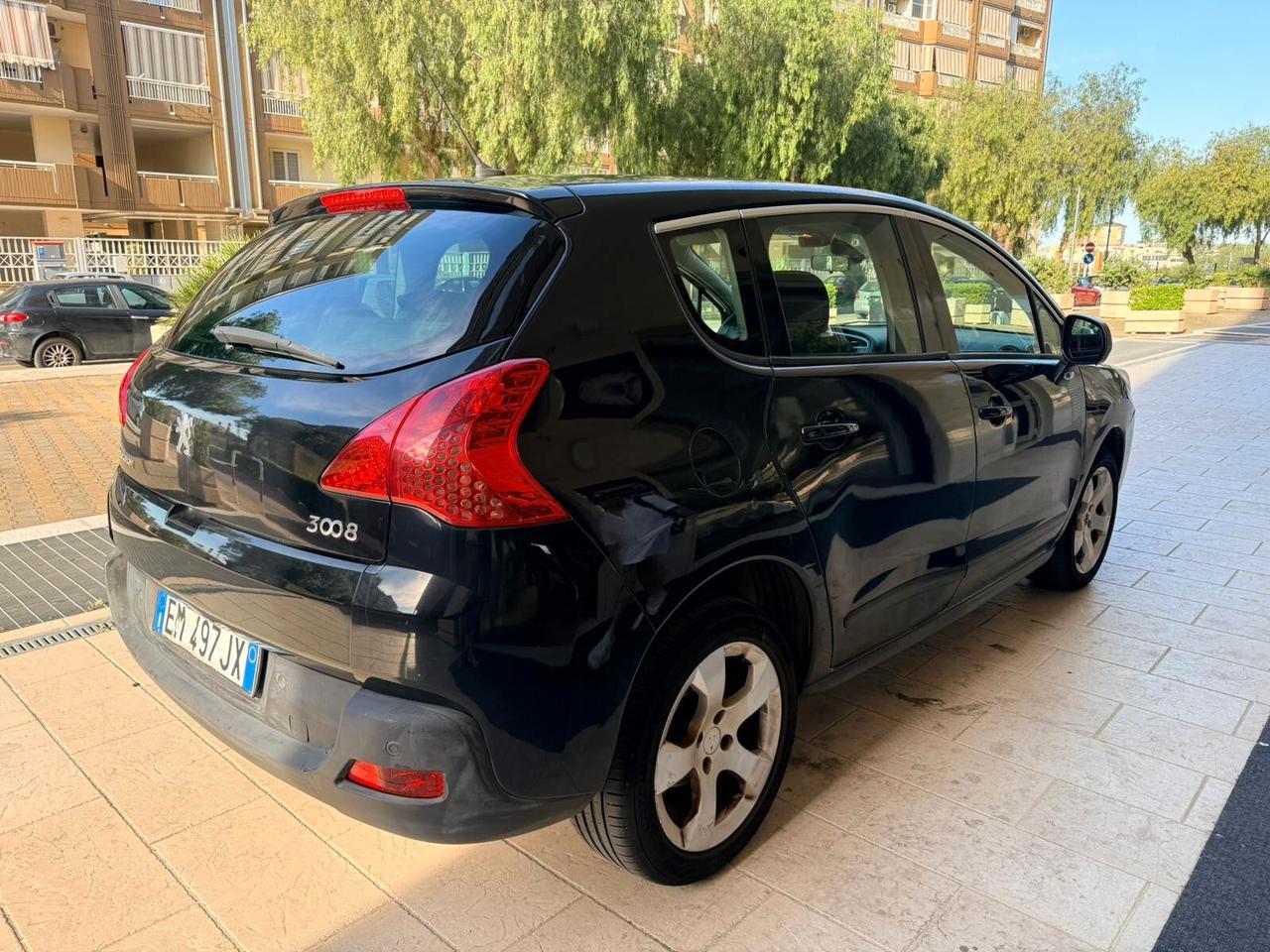 Peugeot 3008 1.6 e-HDi 112CV cambio robotizzato S.&S. Business