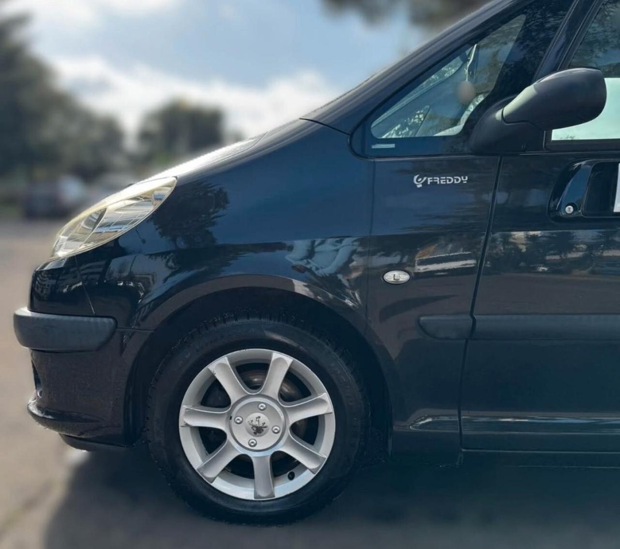 Peugeot 1007 1.4 HDi Trendy
