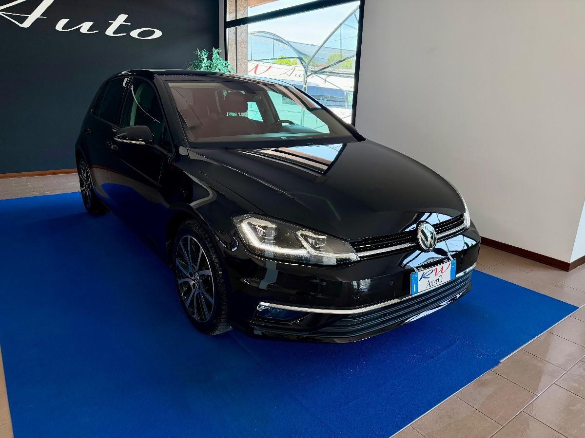 VOLKSWAGEN - Golf - 1.5 TSI EVO ACT R-Line