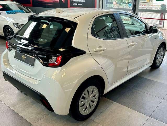 Toyota Yaris 1.5 Hybrid Business + Neopatentato