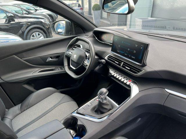 PEUGEOT 3008 3008 PureTech Turbo 130 S&S Allure Pack