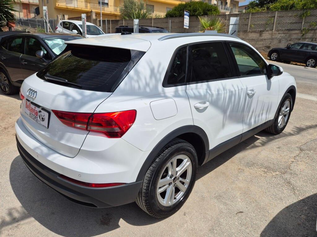 Audi Q3 2.0 TDI 150CV S-tronic