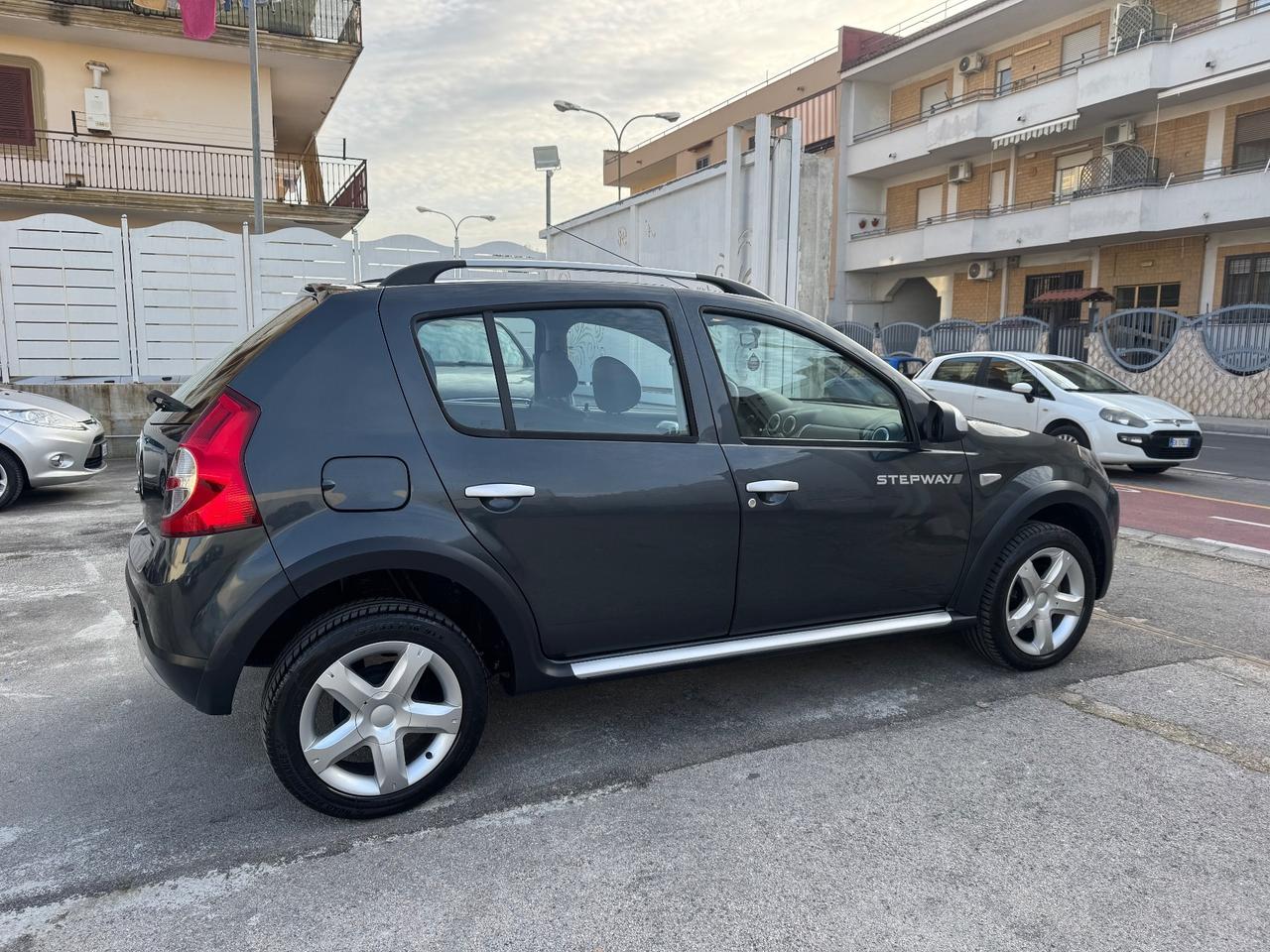 Dacia Sandero Stepway 1.6 BENZINA 85CV 2012