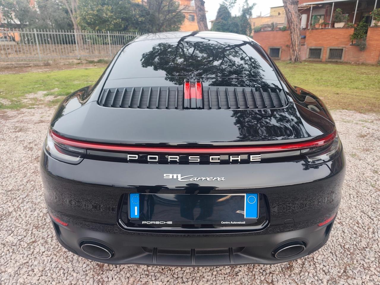 Porsche 911 Carrera