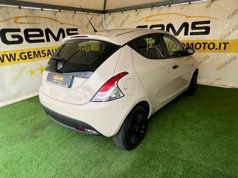 Lancia Ypsilon 1.2 69 CV 5 porte Elefantino Blu