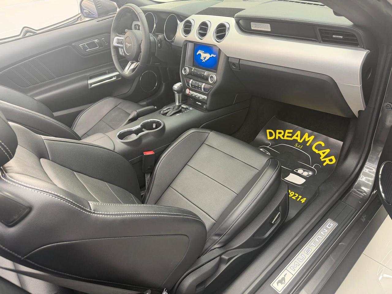 Ford Mustang Convertible 5.0 V8 421CV - Benzina