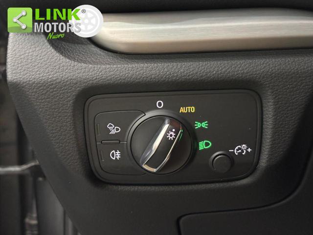 AUDI A3 35 TDI S tronic S-LINE