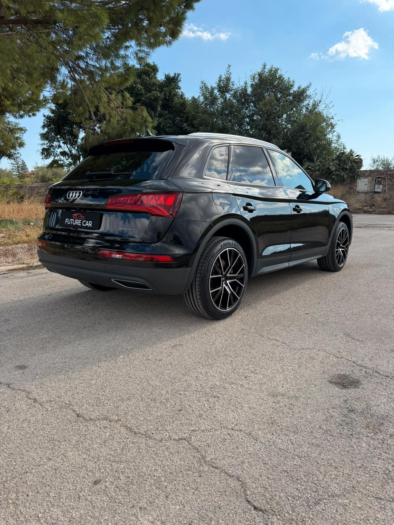 Audi Q5 35 TDI quattro S tronic Business Sport