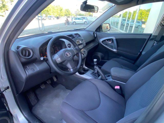 TOYOTA RAV 4 2.2 D-4D 136 CV Sol