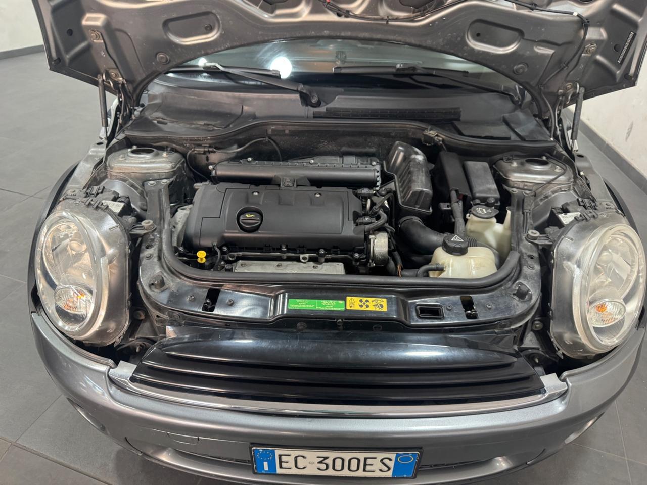 Mini 1.6 16V One (55kW)