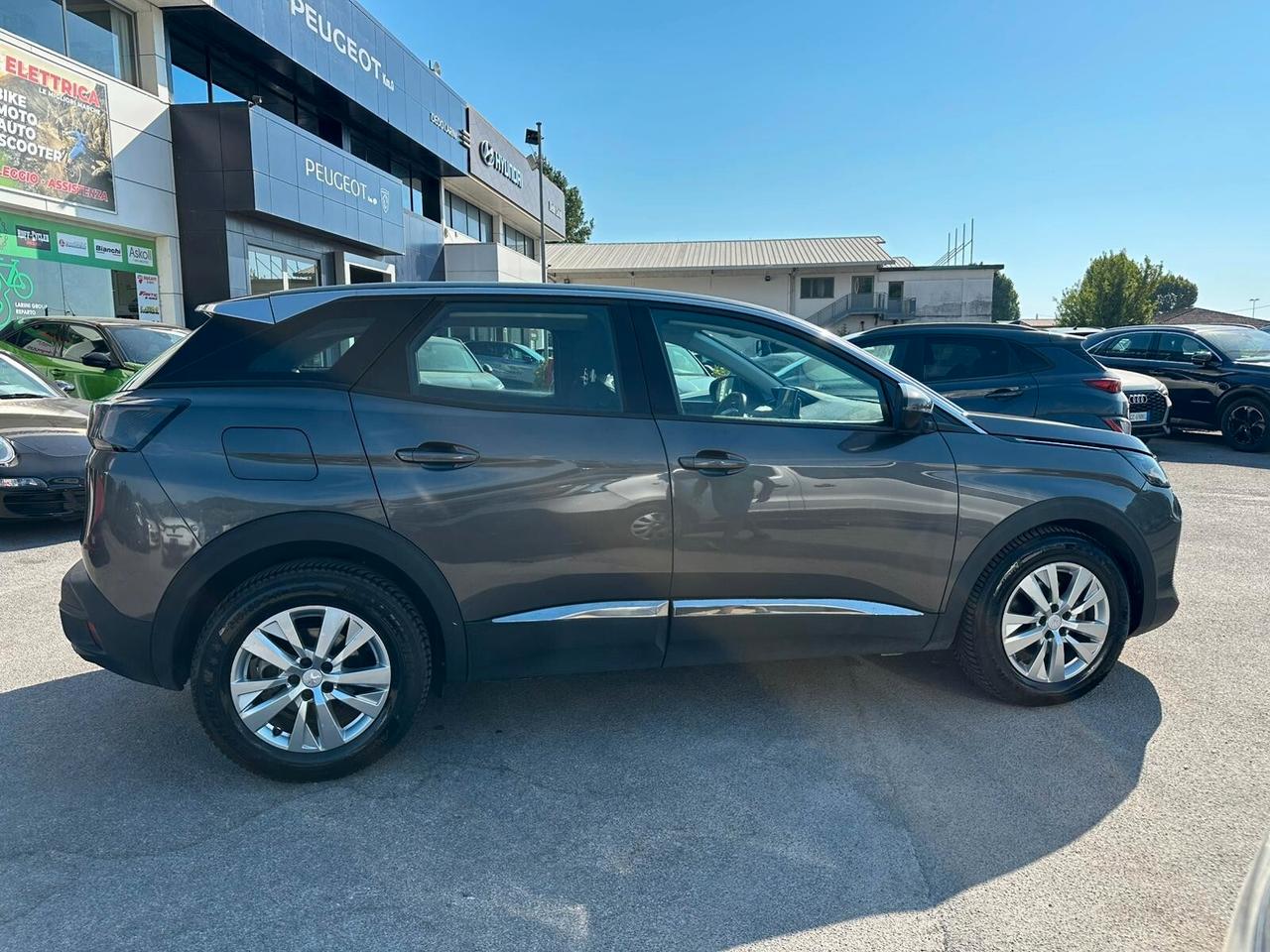 Peugeot 3008 BlueHDi 130 S&S EAT8 Allure
