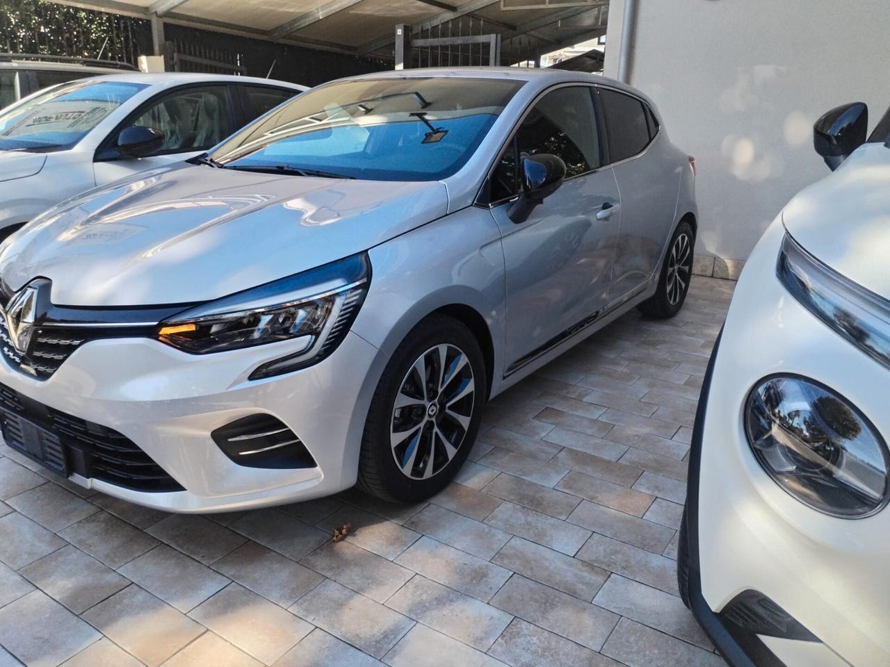 Renault Clio Full Hybrid E-Tech 145 CV 5 porte Techno