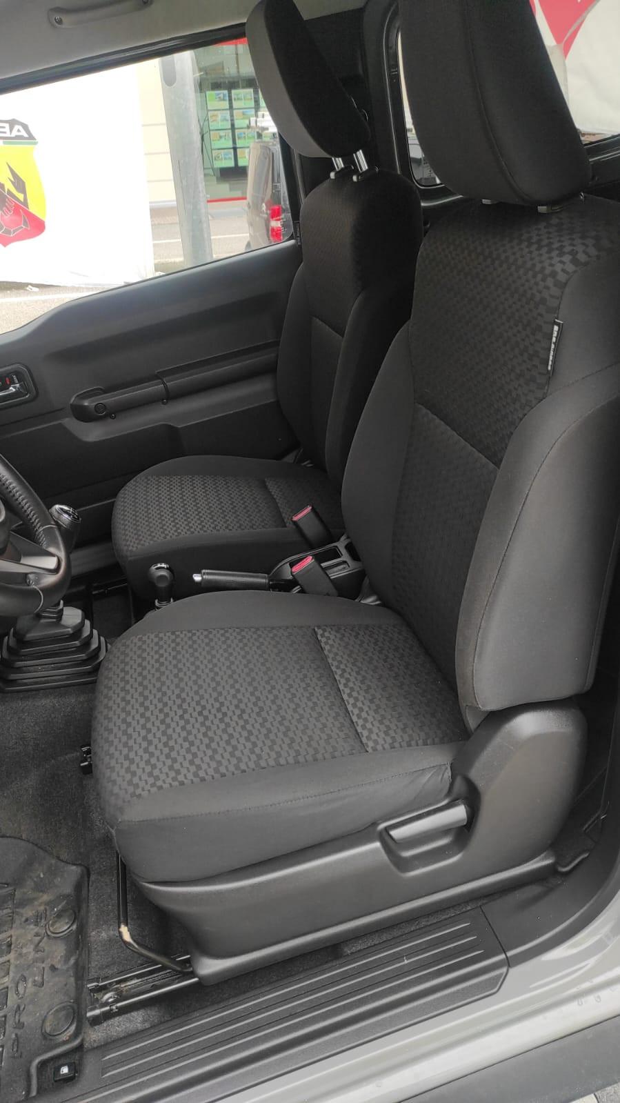 SUZUKI JIMNY TOP 1.5 BENZINA 4 POSTI GANCIO TRAINO