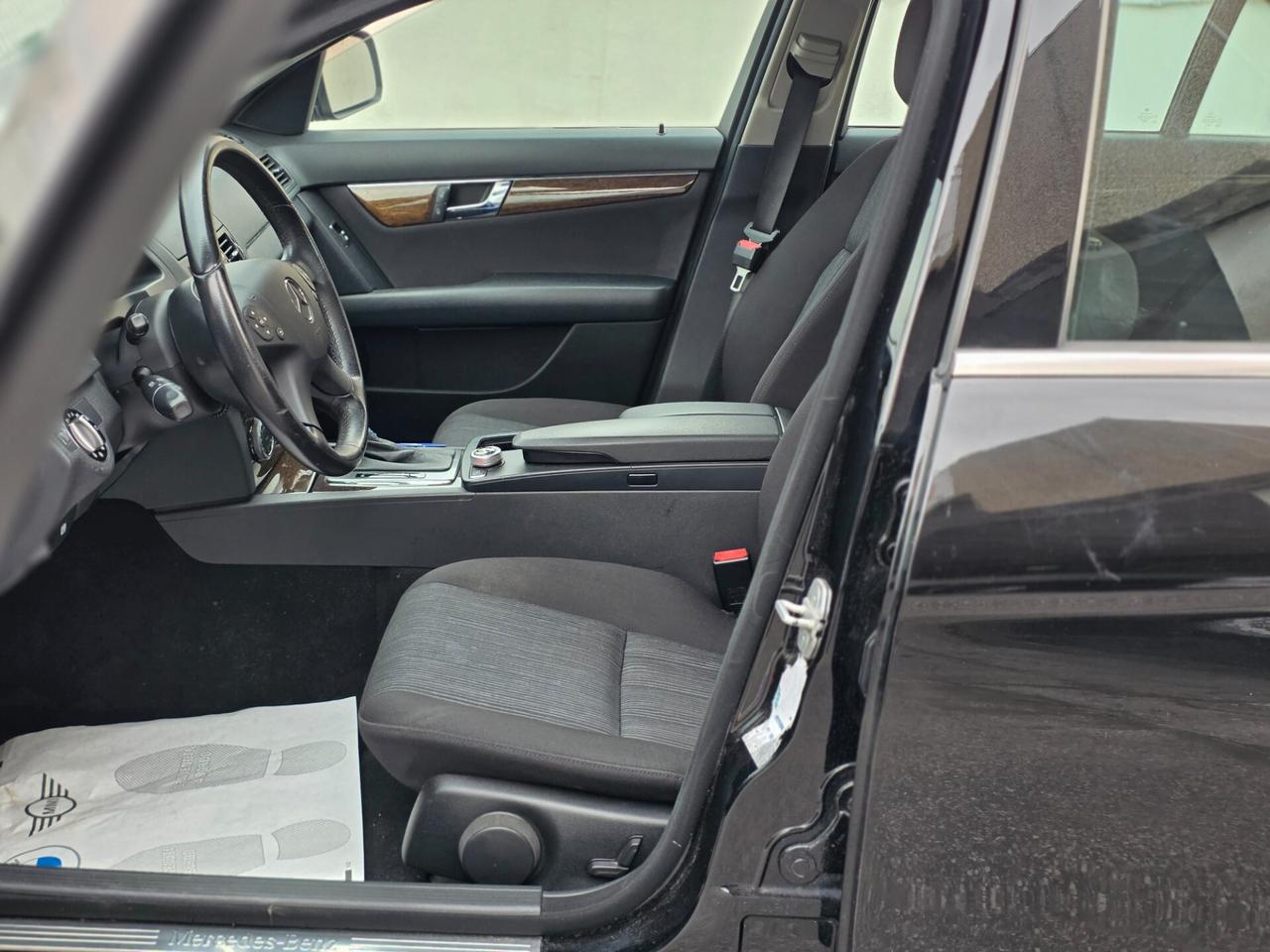 Mercedes-benz C 220 C 220 CDI Avantgarde AMG