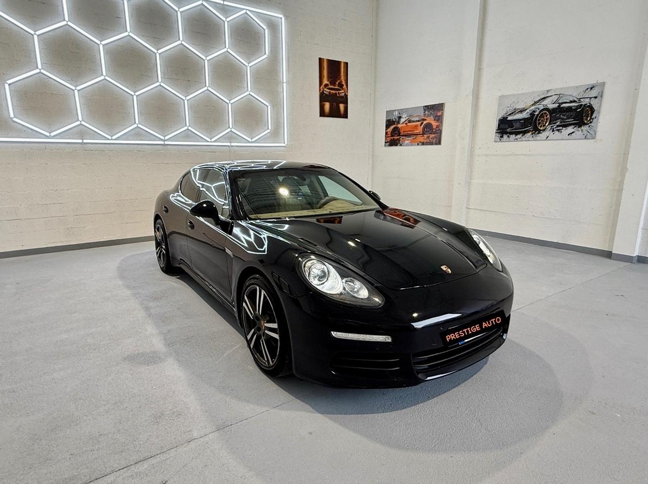 Porsche Panamera 3.0 Diesel 300CV - Full Optional