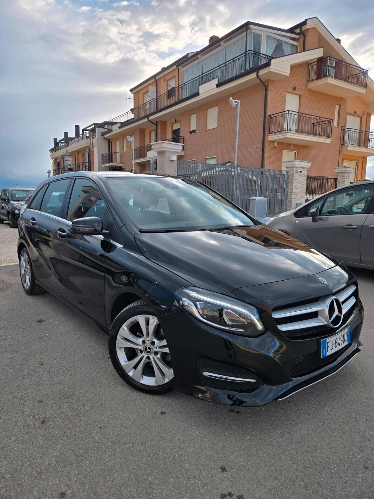 Mercedes-benz B 180 d Automatic Premium