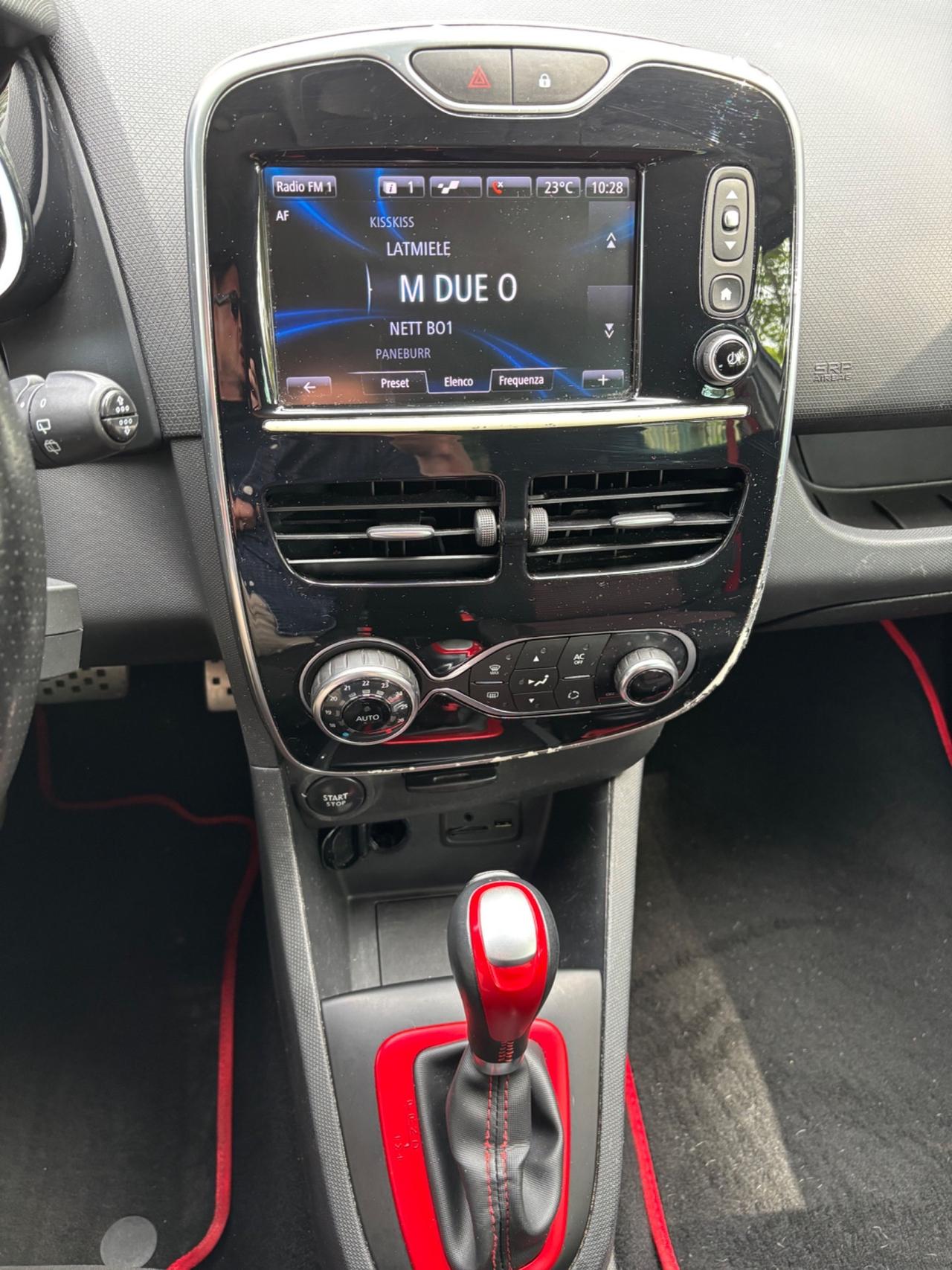 Renault Clio 1.6 T 220CV EDC RS Trophy