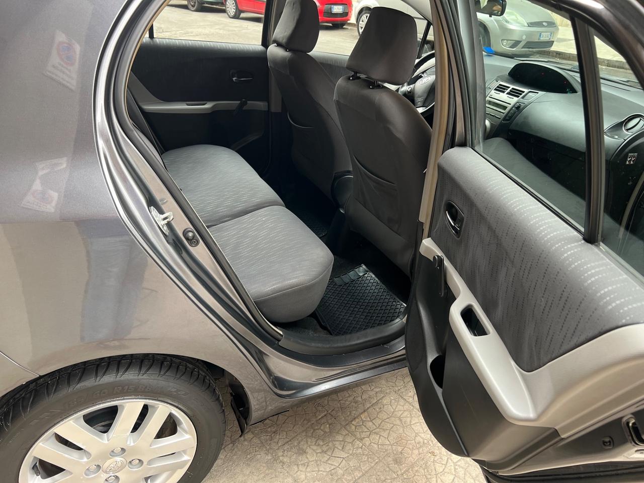 Toyota Yaris 1.4 D-4D DPF 5 porte