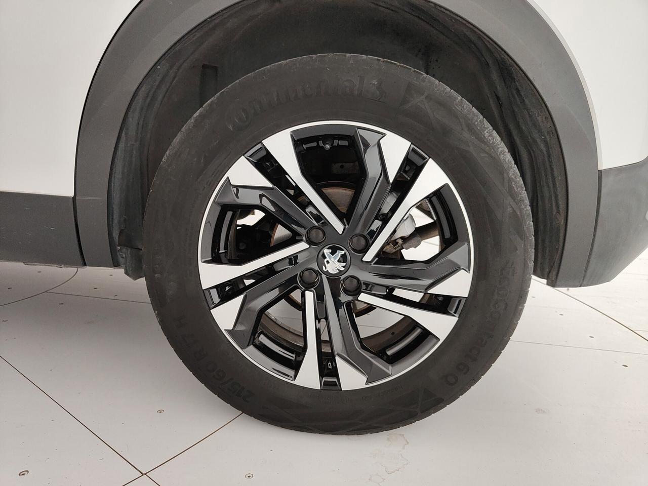 Peugeot 2008 PureTech 130 S&S EAT8 Allure