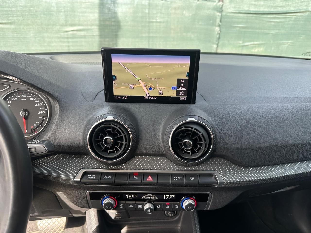 Audi Q2 30 TDI S tronic line Edition exterior fari led *promo*