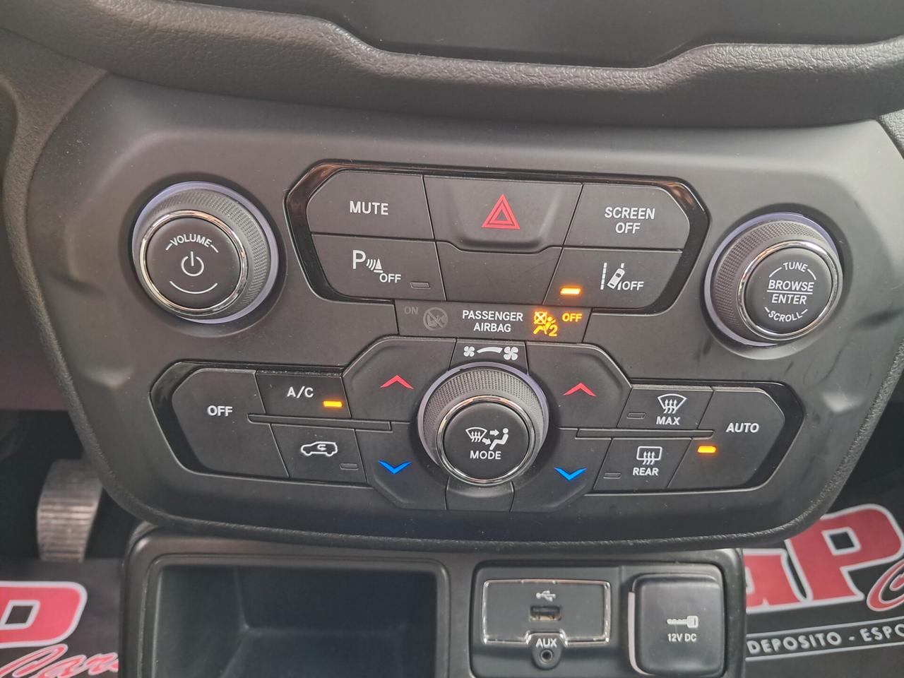 JEEP RENEGADE 1.6 M-JET 130cv-LIMITED* CRUISE-LED *
