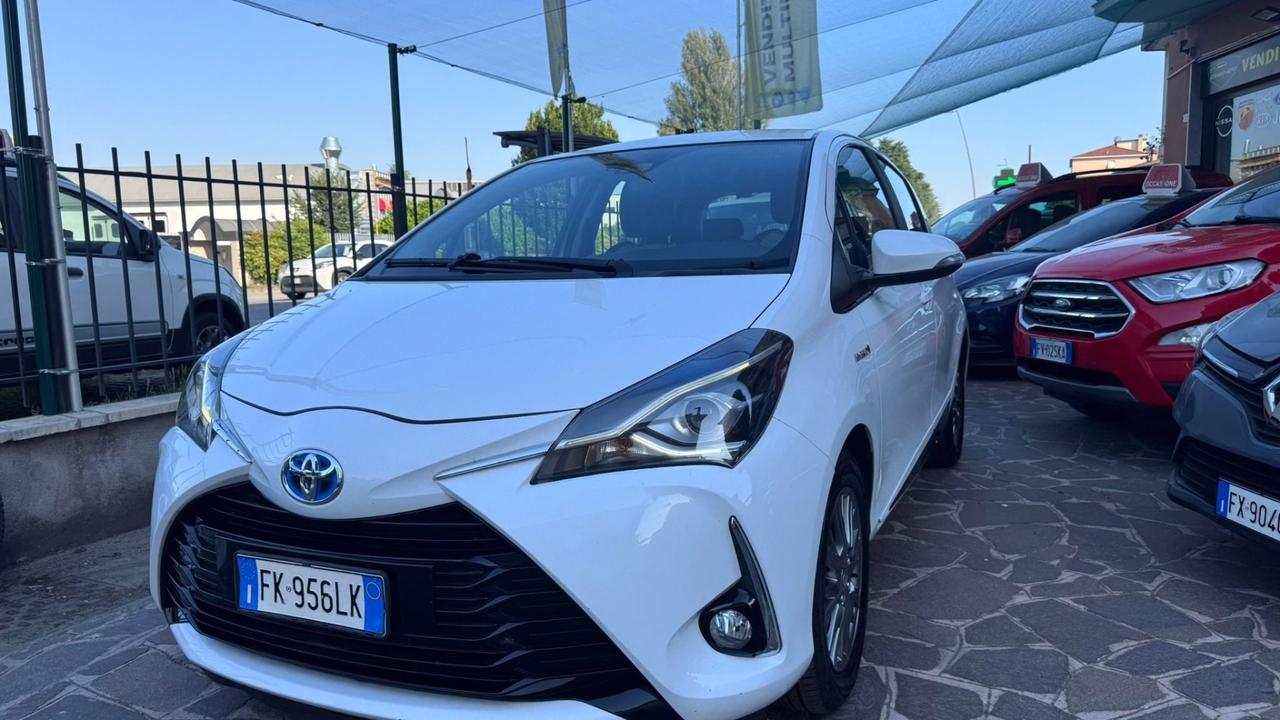 Toyota Yaris 1.5 Hybrid 5 porte Business